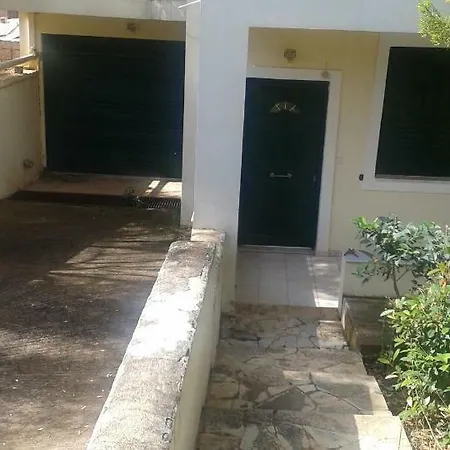 Jenny's 3-bed Apartment,evia,eretria,magoula3,t.t.34004 Magoula (Evia)